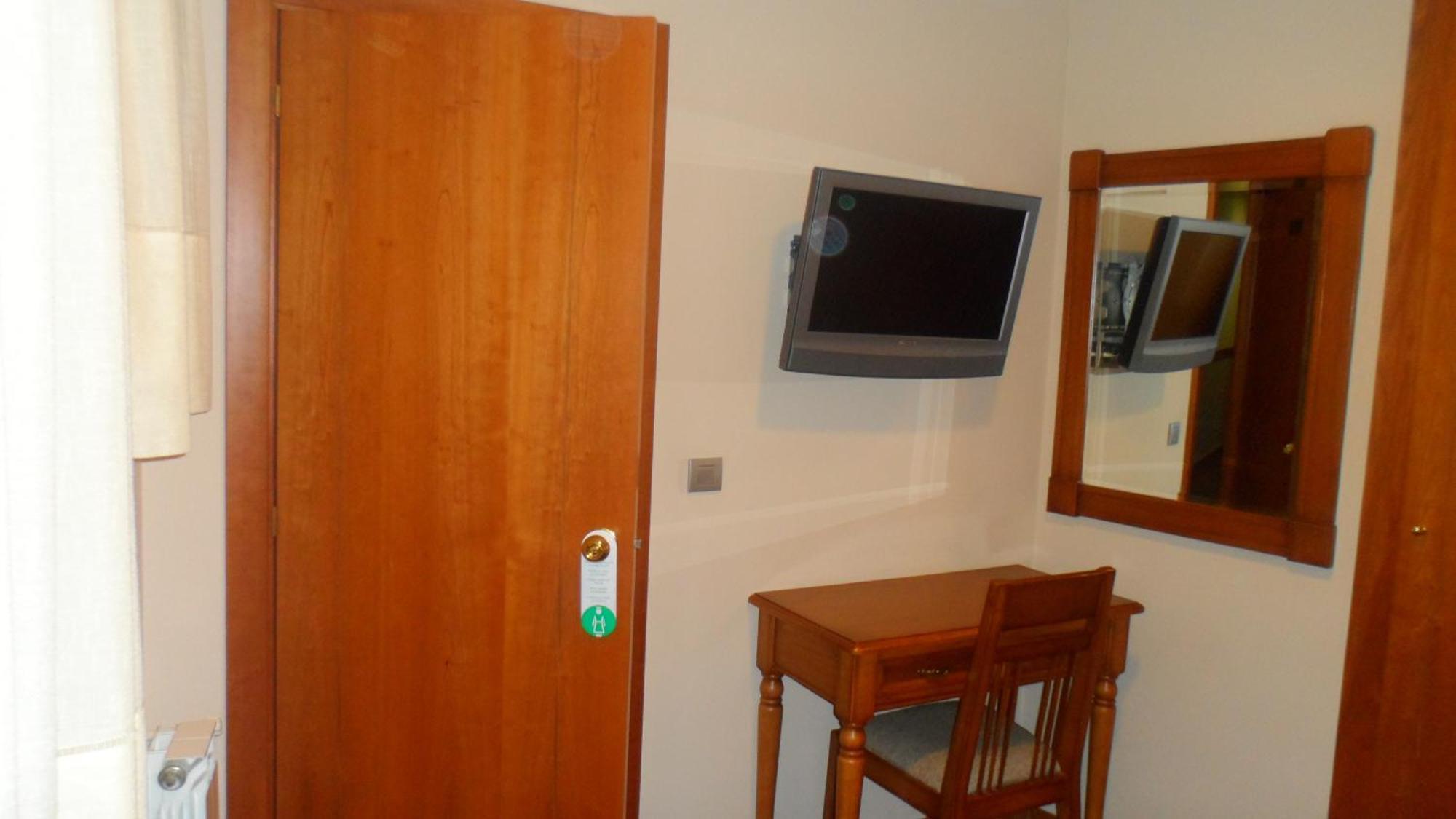 Hostal La Nava Madrid Dış mekan fotoğraf