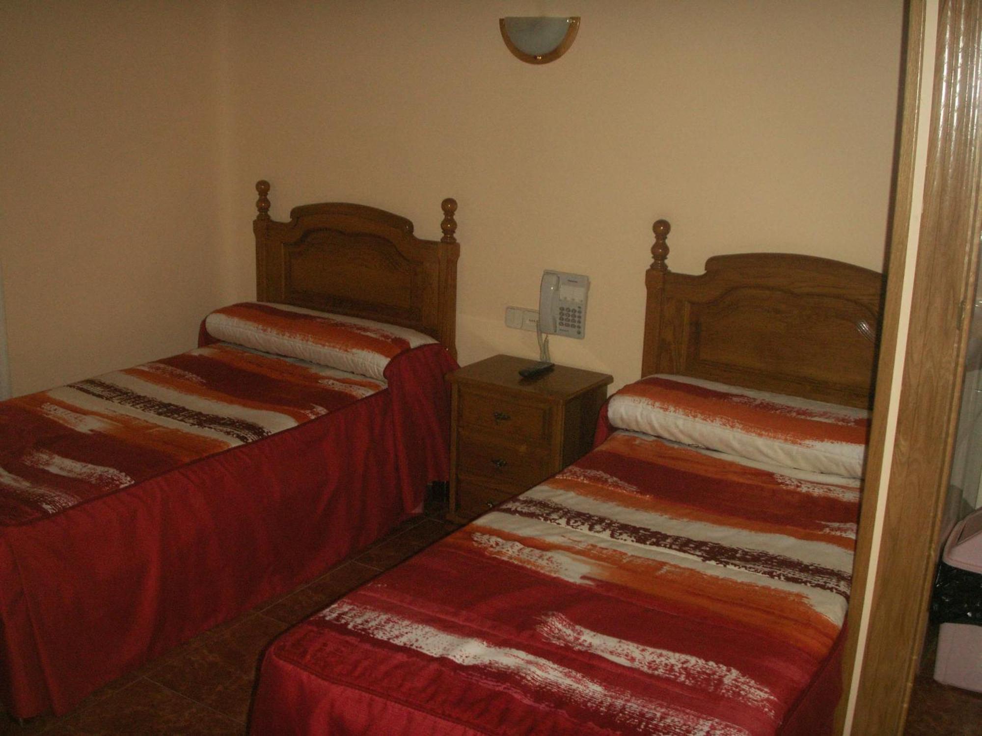Hostal La Nava Madrid Dış mekan fotoğraf