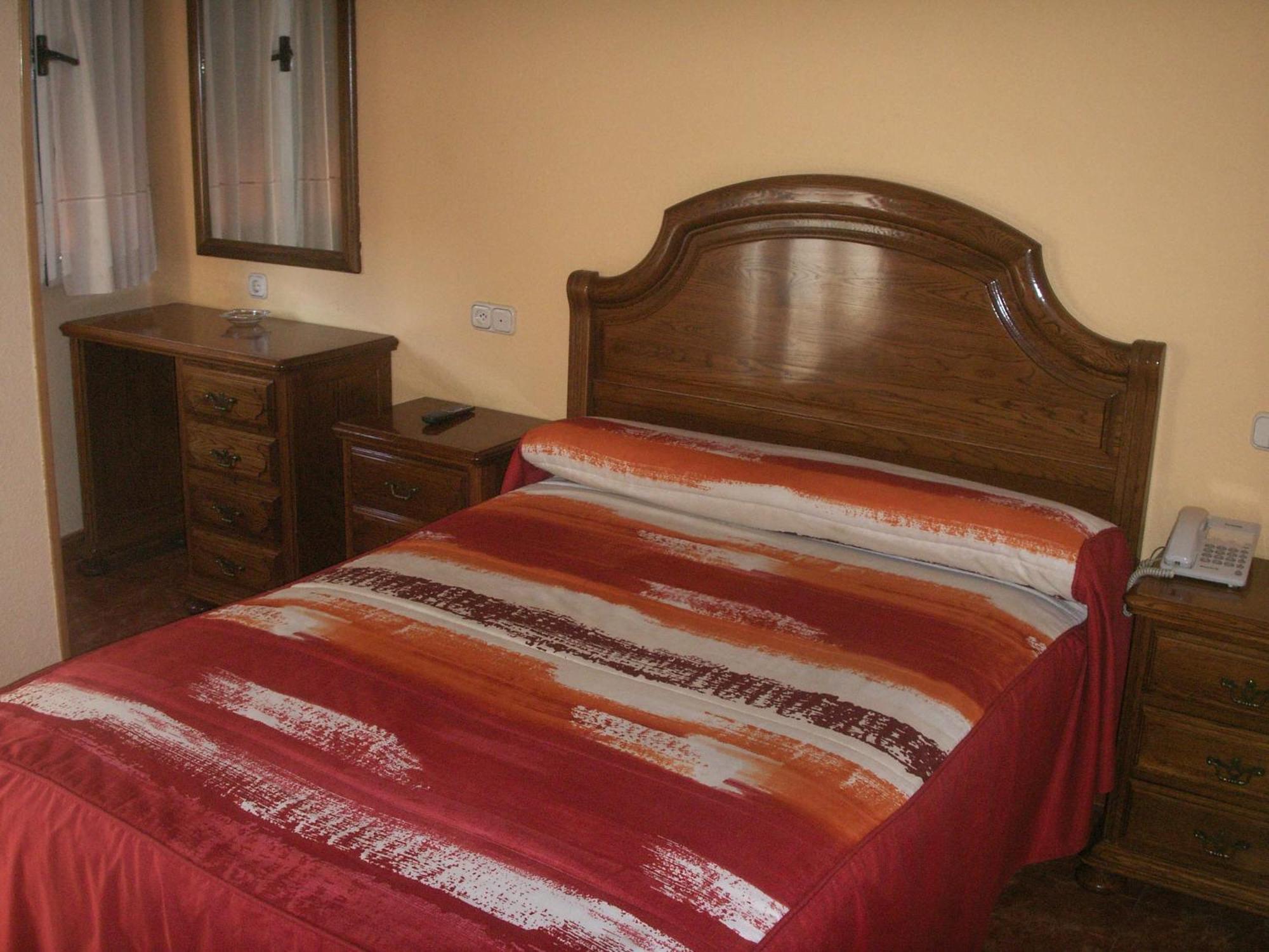 Hostal La Nava Madrid Dış mekan fotoğraf