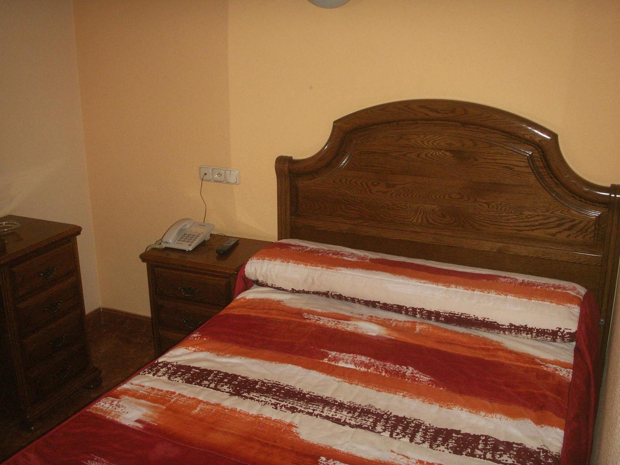 Hostal La Nava Madrid Dış mekan fotoğraf